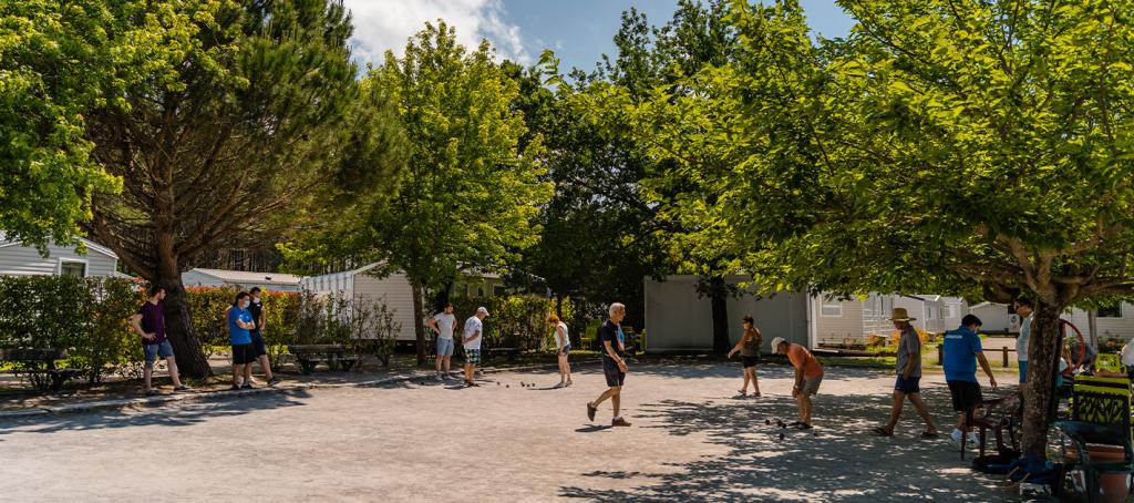 Pétanque au camping La Réserve